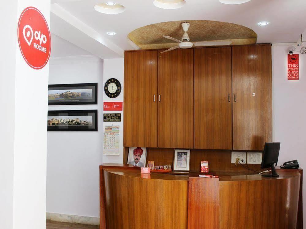 Oyo 1159 Hotel Chandra Prakash Удайпур Екстериор снимка